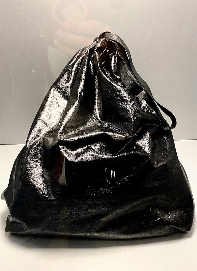 Memorabile Ipermoda MAXXI Roma_balenciaga bag