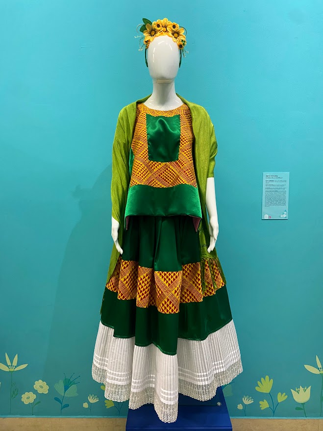 mostra Frida Kahlo Roma_abito 2