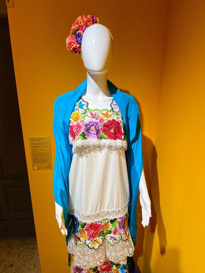 mostra Frida Kahlo Roma_abito 5